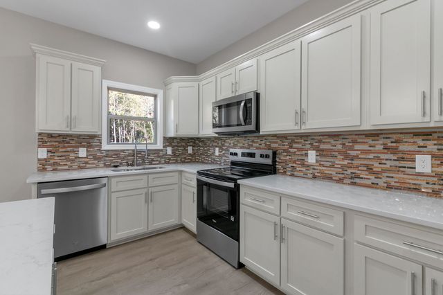 74 Mockingbird Ln, Paris, TN 38242