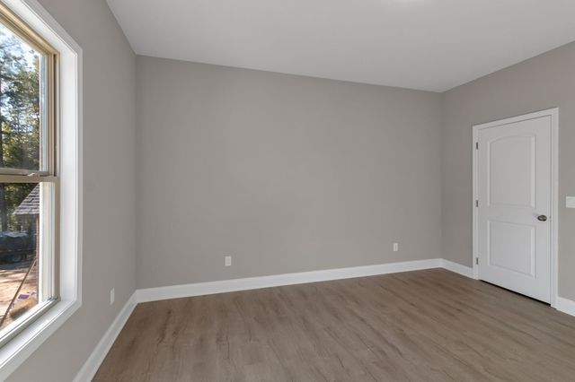 74 Mockingbird Ln, Paris, TN 38242