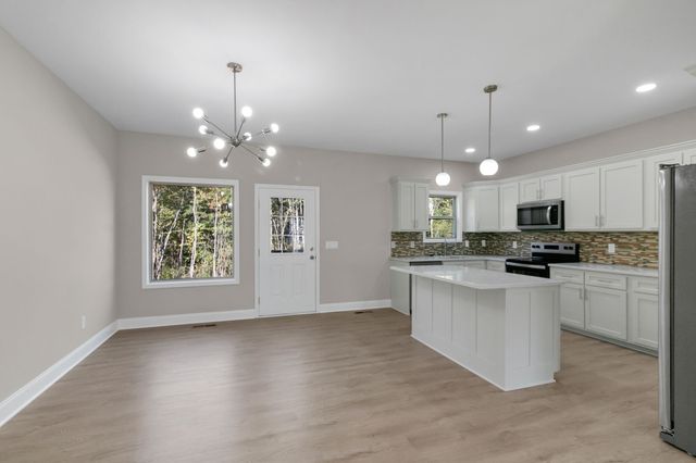 74 Mockingbird Ln, Paris, TN 38242