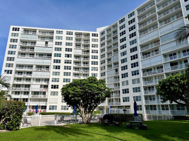201 N Ocean Boulevard 302, Pompano Beach, FL 33062