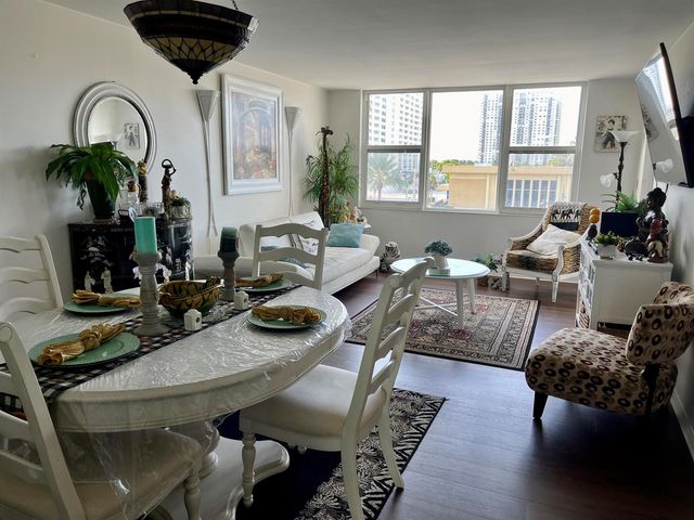 201 N Ocean Boulevard 302, Pompano Beach, FL 33062