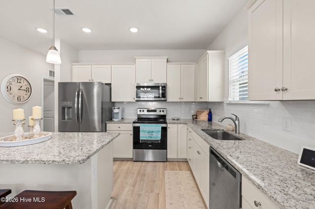 9414 Barnstormer Drive, Calabash, NC 28467