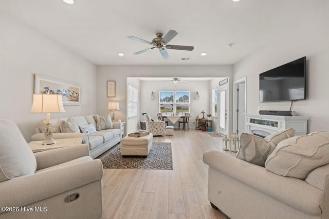 9414 Barnstormer Drive, Calabash, NC 28467