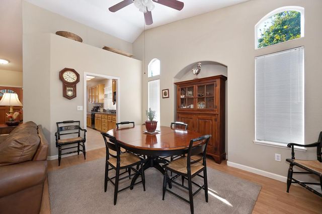 11761 Graeagle Ln, Auburn, CA 95602