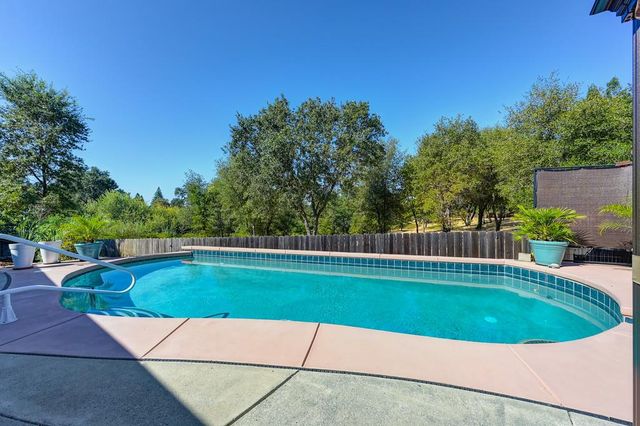 11761 Graeagle Ln, Auburn, CA 95602