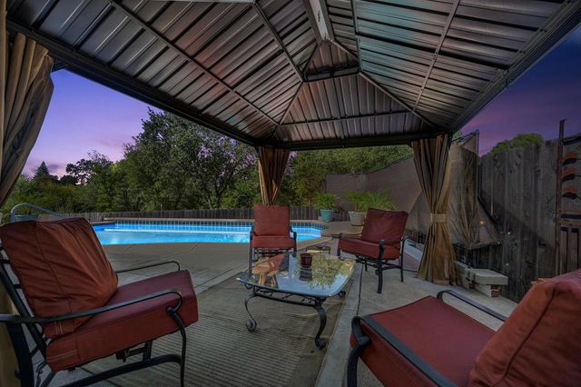 11761 Graeagle Ln, Auburn, CA 95602