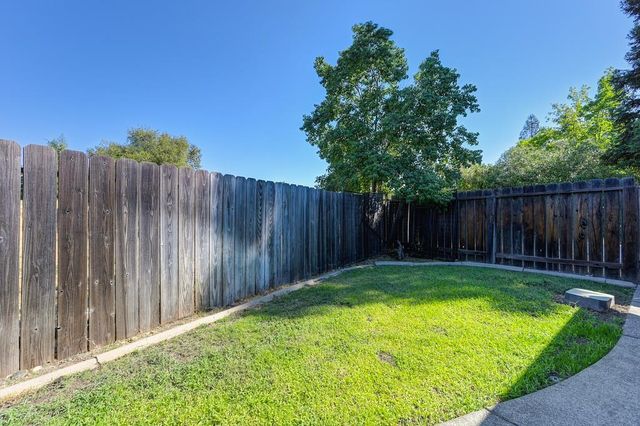 11761 Graeagle Ln, Auburn, CA 95602