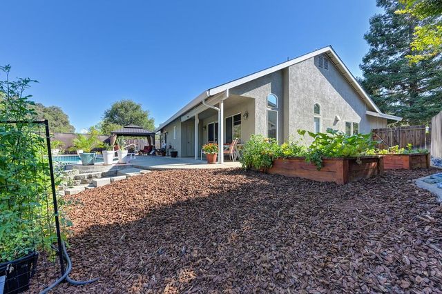 11761 Graeagle Ln, Auburn, CA 95602