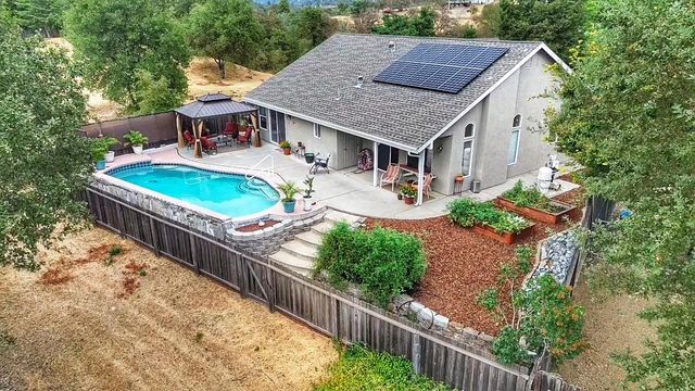 11761 Graeagle Ln, Auburn, CA 95602
