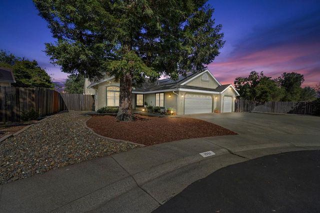 11761 Graeagle Ln, Auburn, CA 95602