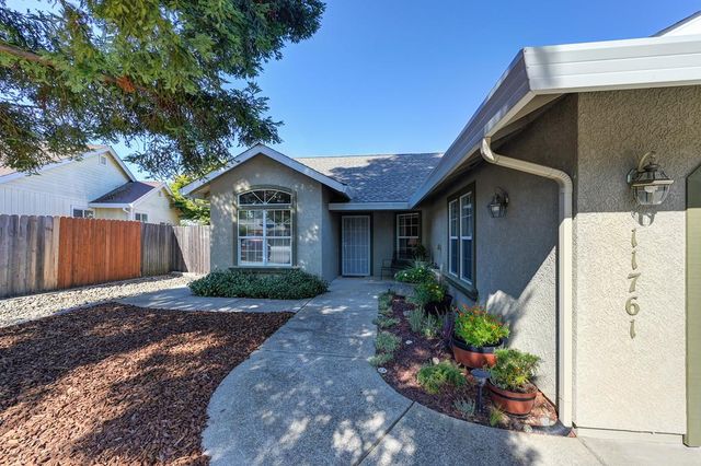 11761 Graeagle Ln, Auburn, CA 95602