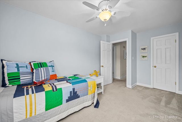 2921 W Birchwood Avenue, Chicago, IL 60645