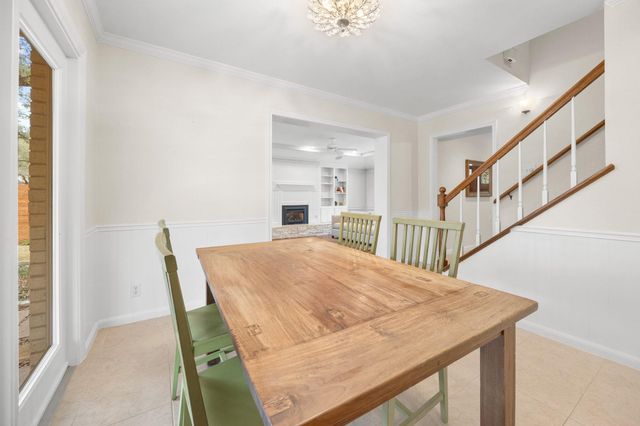 11204 Deadoak LN, Austin, TX 78759