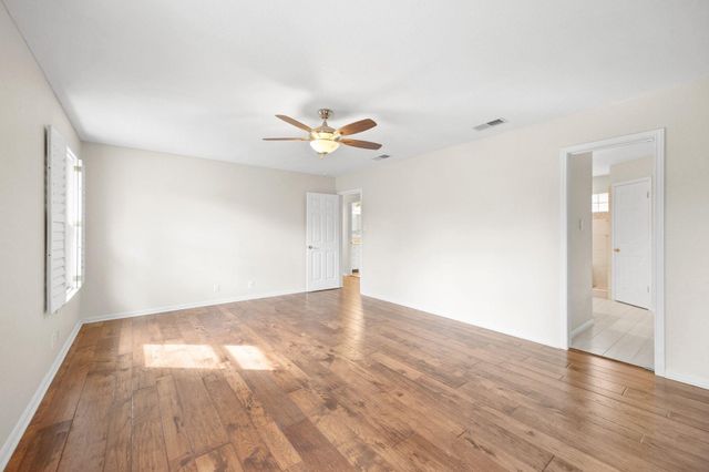 11204 Deadoak LN, Austin, TX 78759