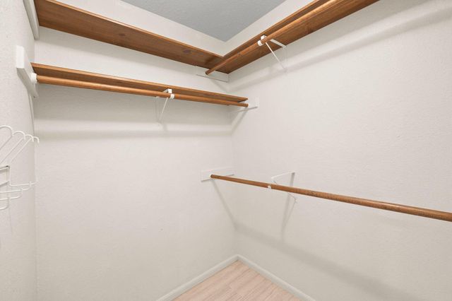 11204 Deadoak LN, Austin, TX 78759