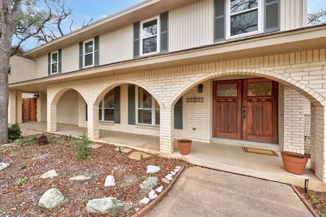 11204 Deadoak LN, Austin, TX 78759