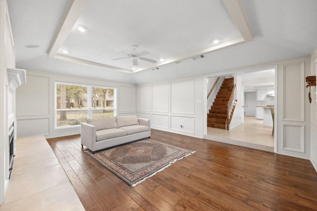 11204 Deadoak LN, Austin, TX 78759