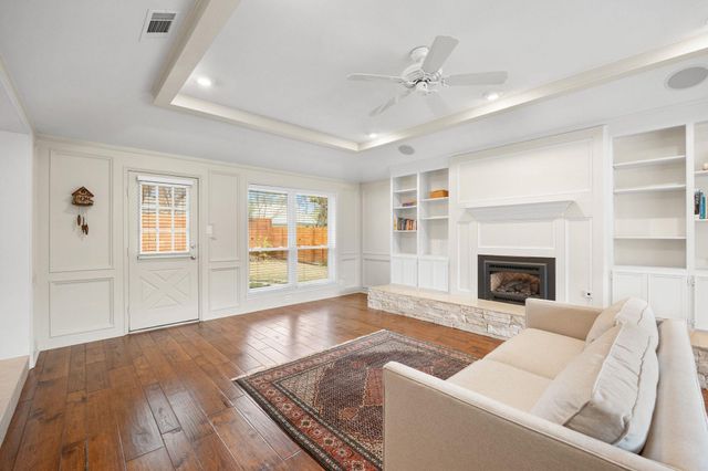 11204 Deadoak LN, Austin, TX 78759