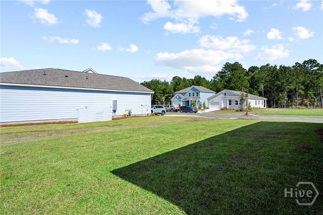 415 Crosstown Avenue, Richmond Hill, GA 31324