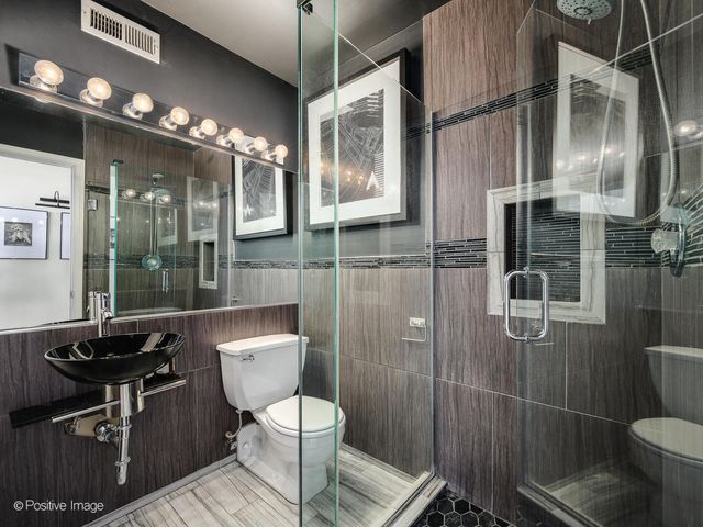 2614 N CLYBOURN Avenue 402, Chicago, IL 60614