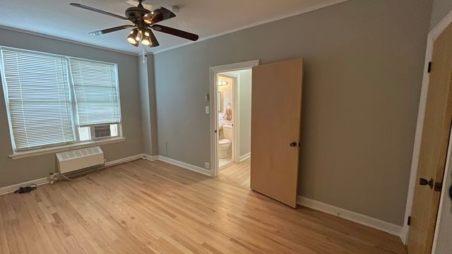 6101 N SHERIDAN Road 9H, Chicago, IL 60660