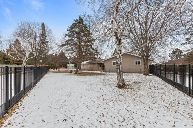 3225 N ABENDROTH STREET, Appleton, WI 54914