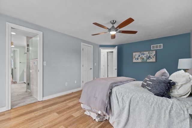 3225 N ABENDROTH STREET, Appleton, WI 54914