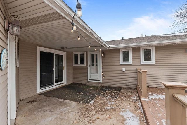 3225 N ABENDROTH STREET, Appleton, WI 54914