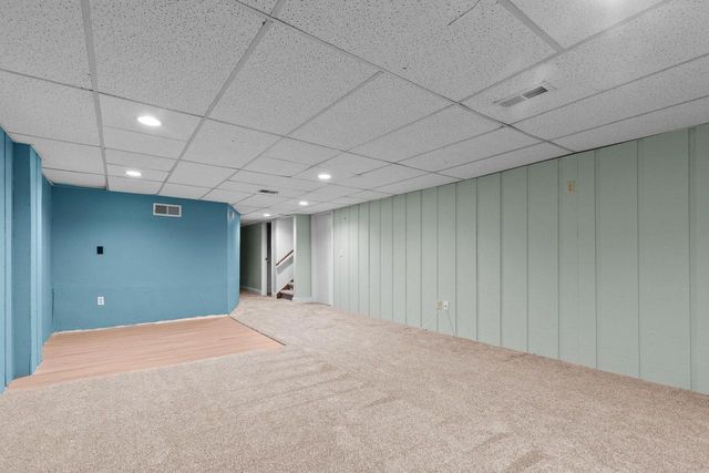 3225 N ABENDROTH STREET, Appleton, WI 54914