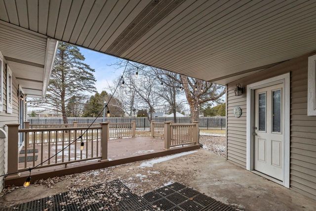 3225 N ABENDROTH STREET, Appleton, WI 54914