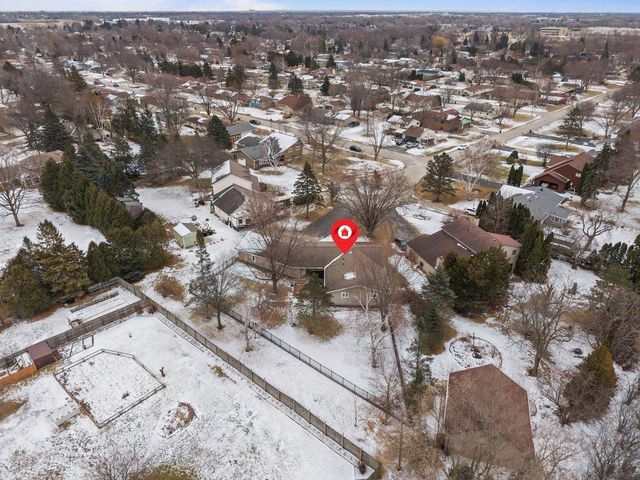 3225 N ABENDROTH STREET, Appleton, WI 54914