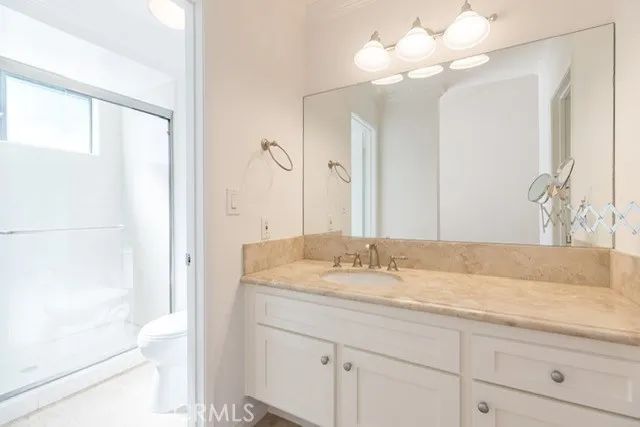 21900 Marylee Street 277, Woodland Hills, CA 91367