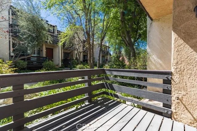 21900 Marylee Street 277, Woodland Hills, CA 91367