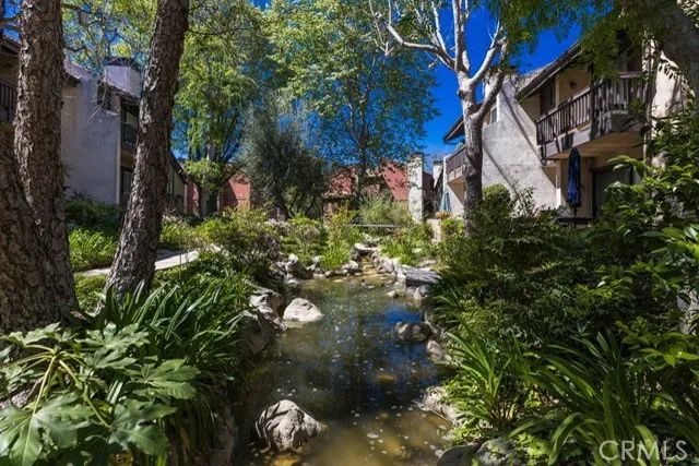 21900 Marylee Street 277, Woodland Hills, CA 91367