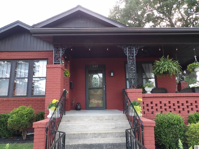 307 S 25th St, Paducah, KY 42003