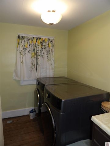 307 S 25th St, Paducah, KY 42003