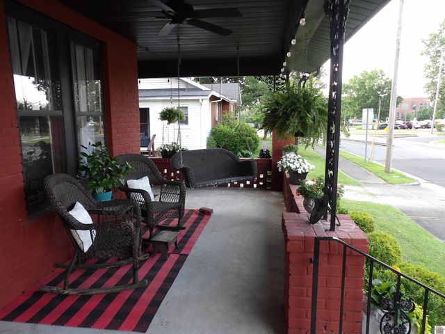 307 S 25th St, Paducah, KY 42003