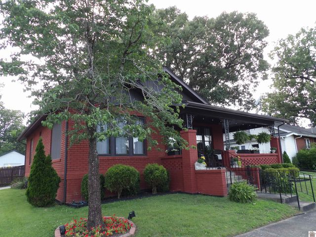 307 S 25th St, Paducah, KY 42003