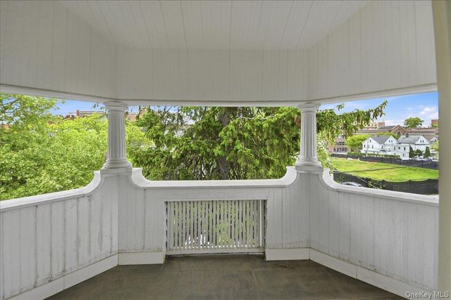 50 S 7th Avenue, Mount Vernon, NY 10550