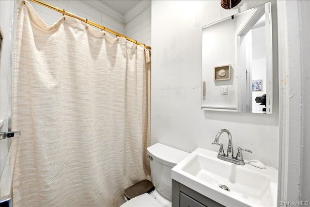 50 S 7th Avenue, Mount Vernon, NY 10550