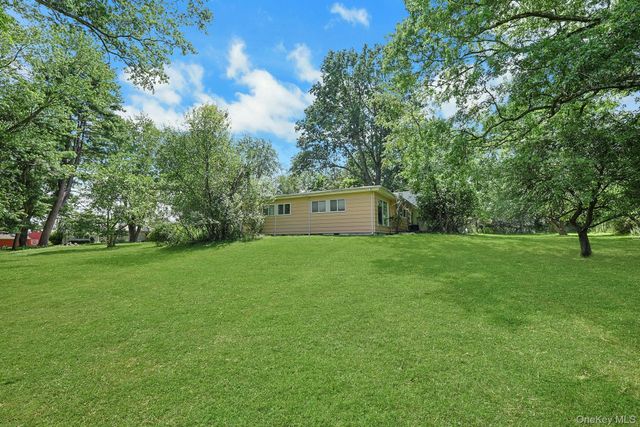 130 Apple Lane Drive, Middletown, NY 10940