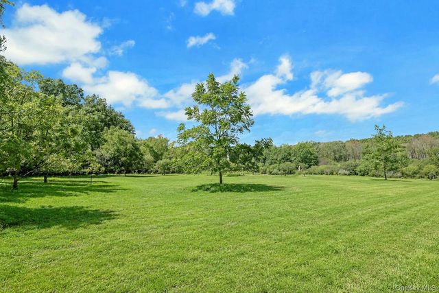 130 Apple Lane Drive, Middletown, NY 10940