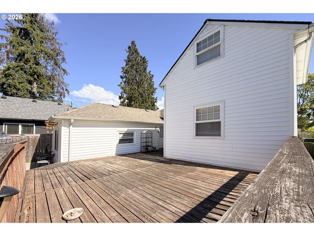 414 W 20TH St, Vancouver, WA 98660
