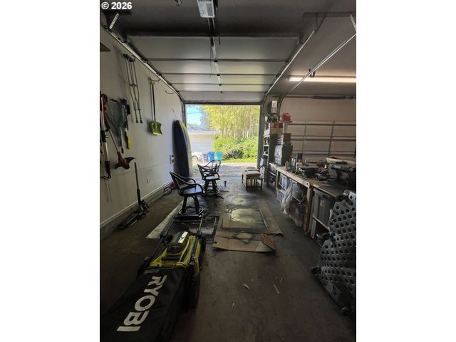 414 W 20TH St, Vancouver, WA 98660