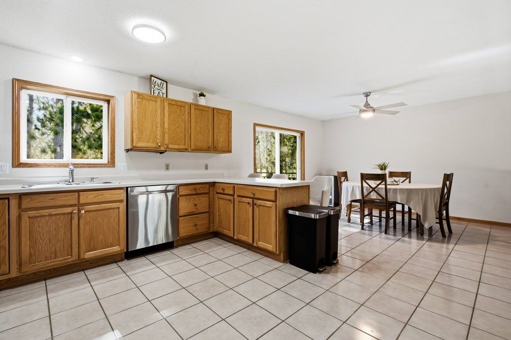 Image 12 of property listing at 4309 Pine Meadow Drive, Eau Claire, WI 54701