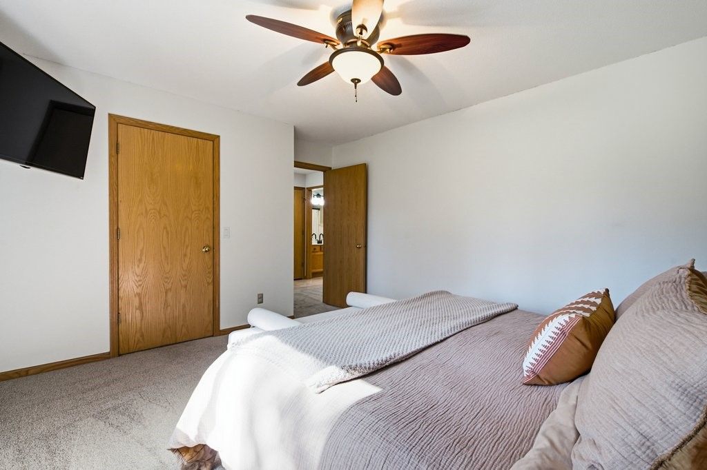 Image 19 of property listing at 4309 Pine Meadow Drive, Eau Claire, WI 54701