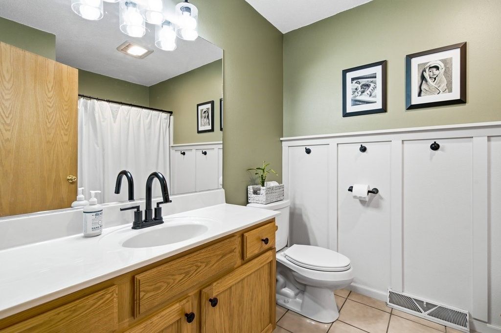 Image 20 of property listing at 4309 Pine Meadow Drive, Eau Claire, WI 54701