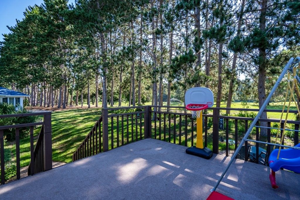Image 40 of property listing at 4309 Pine Meadow Drive, Eau Claire, WI 54701