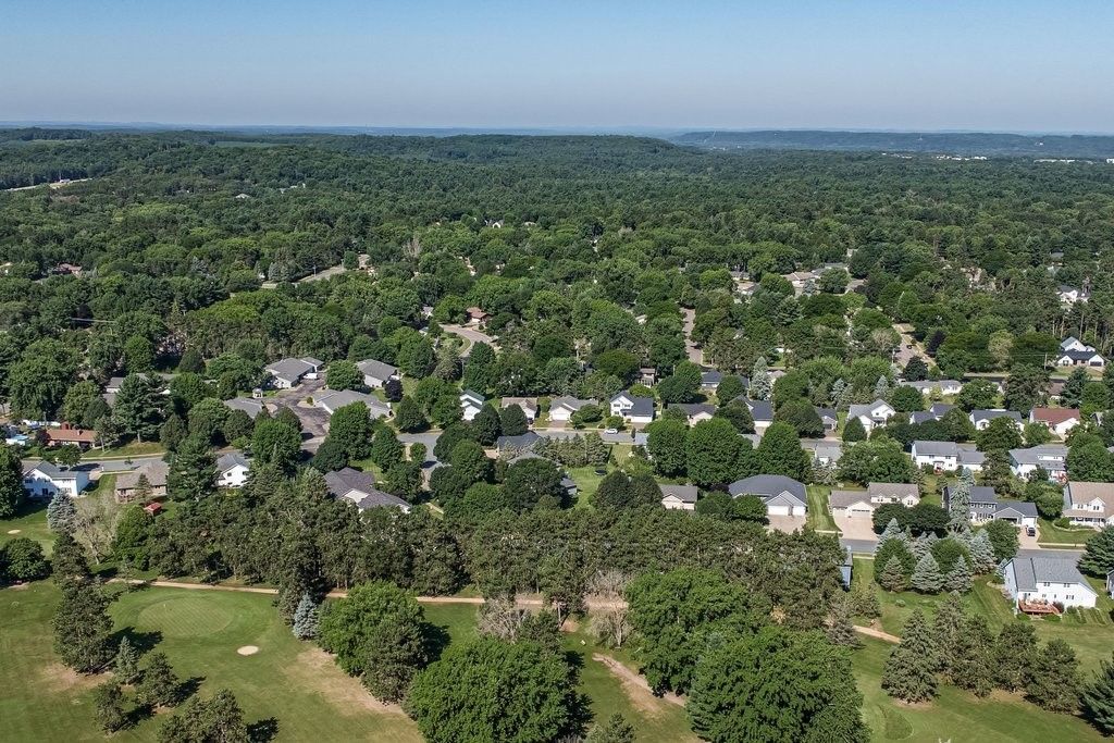 Image 46 of property listing at 4309 Pine Meadow Drive, Eau Claire, WI 54701