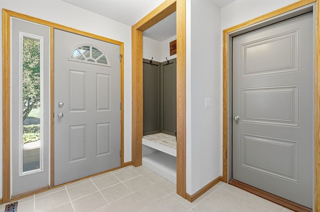 Image 8 of property listing at 4309 Pine Meadow Drive, Eau Claire, WI 54701